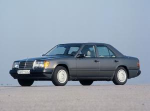 Mercedes-Benz E-Class 1985 года